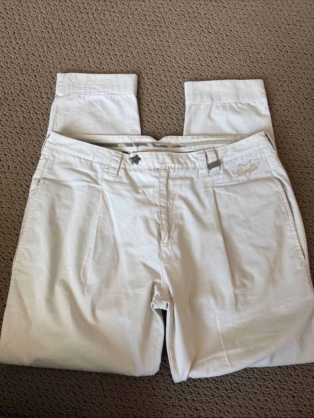 Diesel Ivory Capri Pants with Star Button